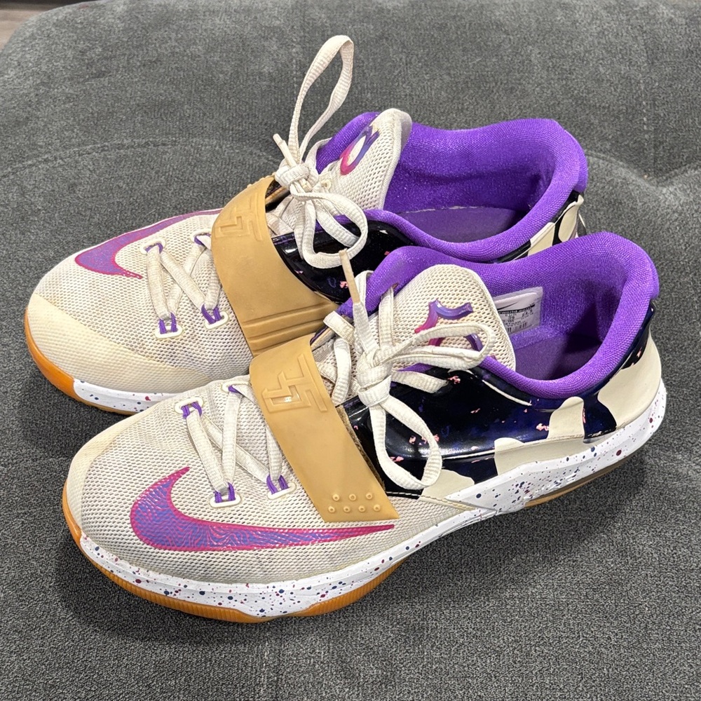 Nike KD basketball shoes